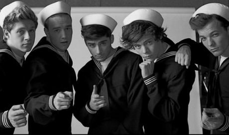 One Direction- Kiss you